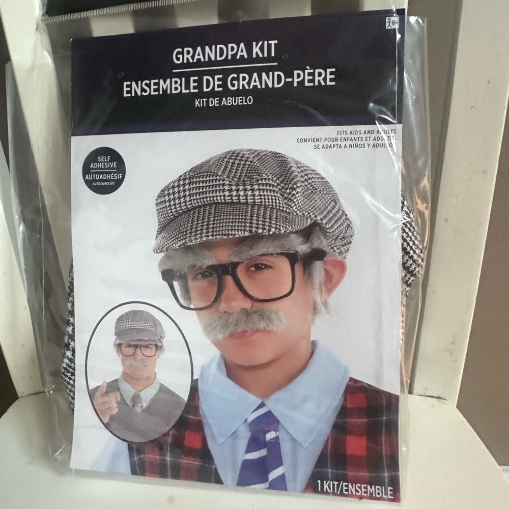 NWT Grandpa Kit with Hat and Glasses